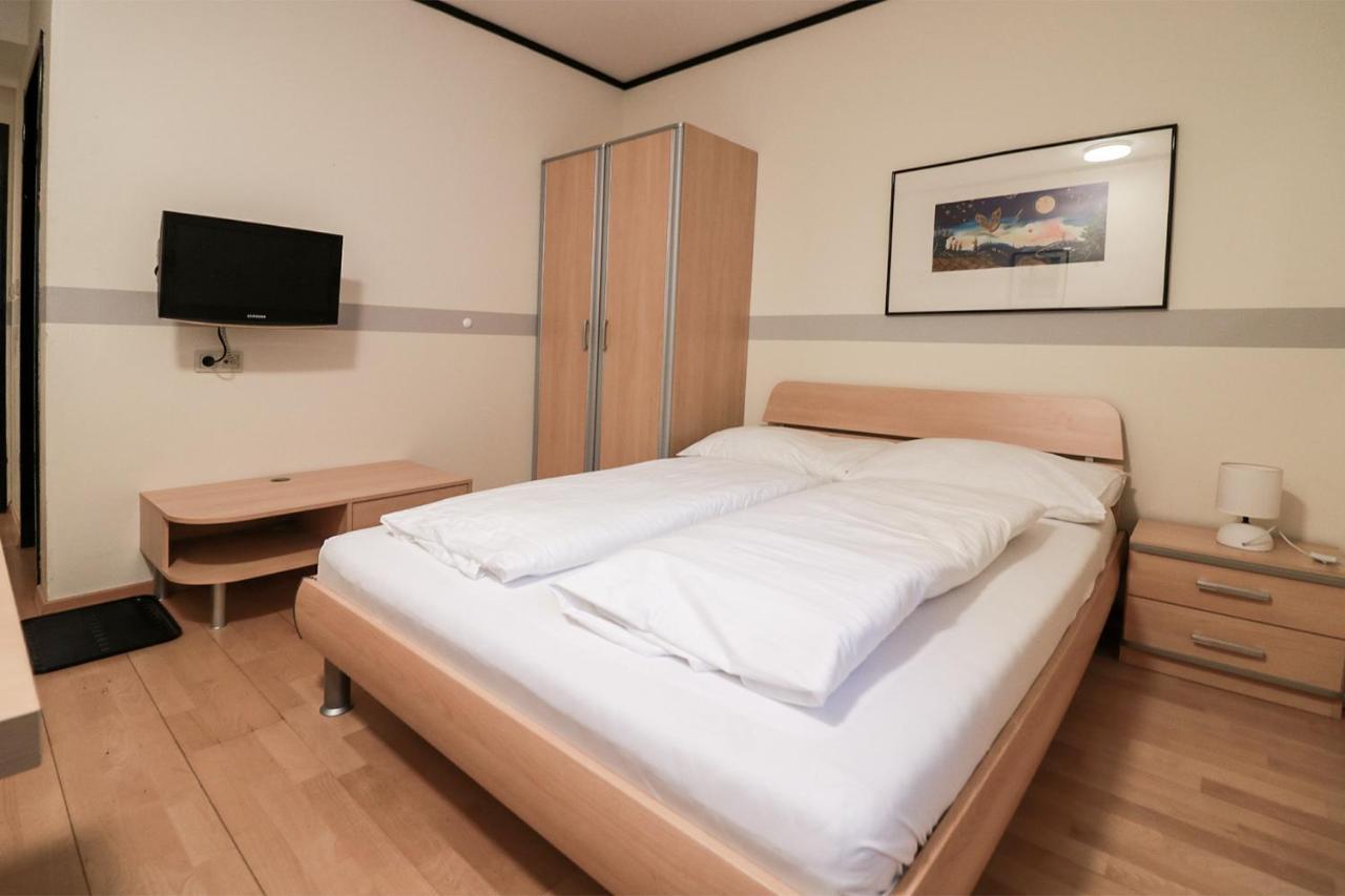 Schlafgut Hotel Sankt Polten Bagian luar foto