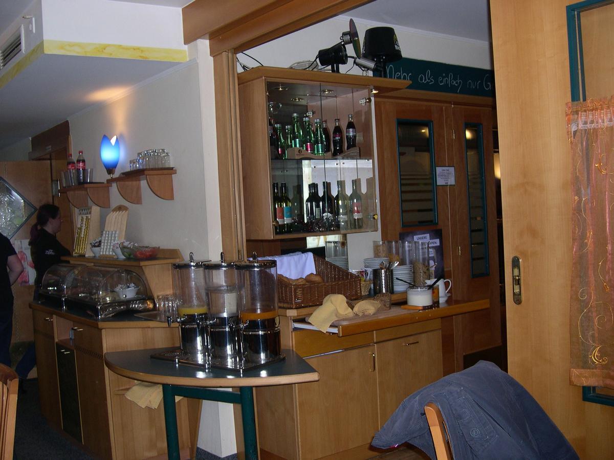 Schlafgut Hotel Sankt Polten Bagian luar foto
