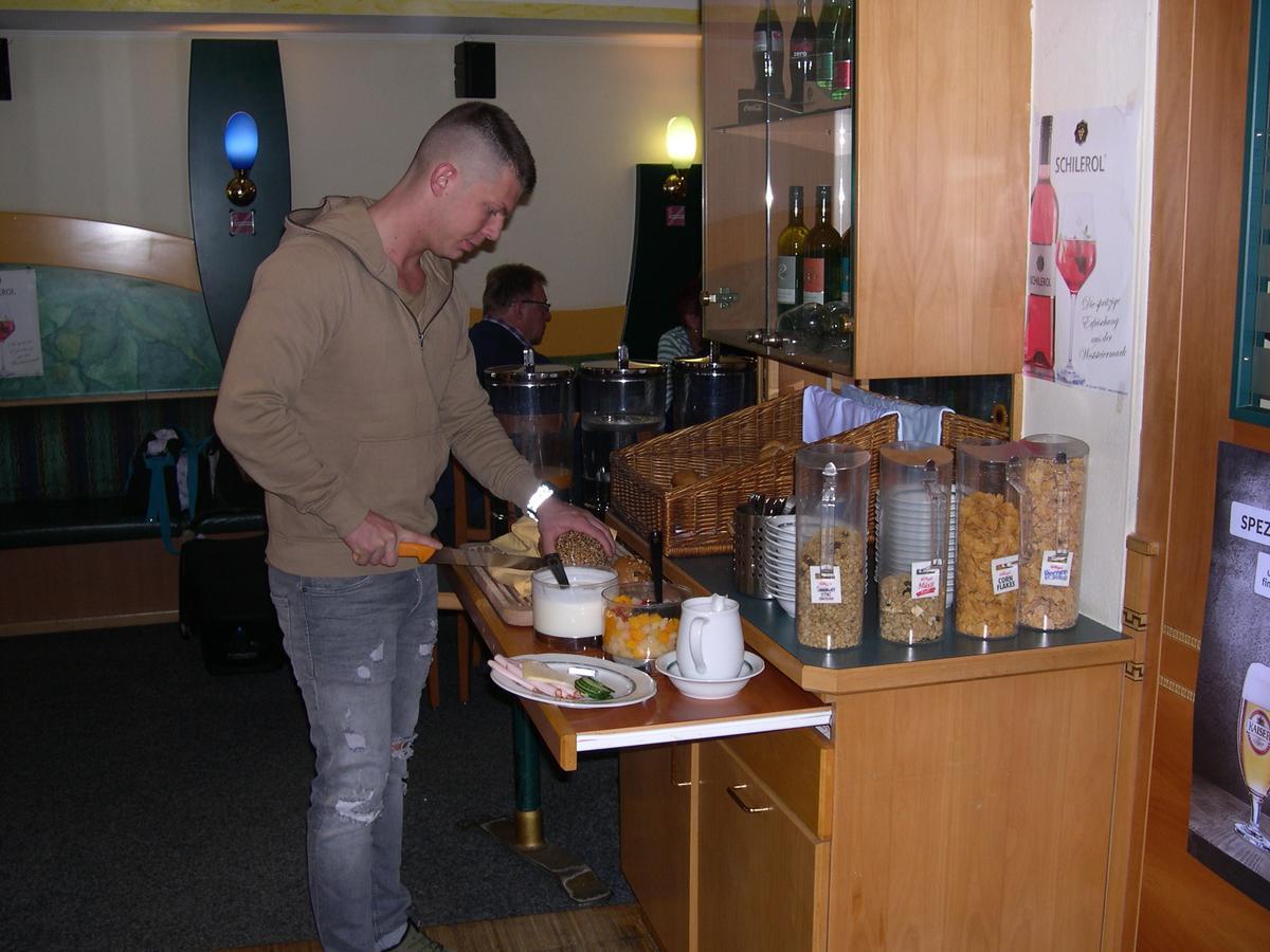 Schlafgut Hotel Sankt Polten Bagian luar foto