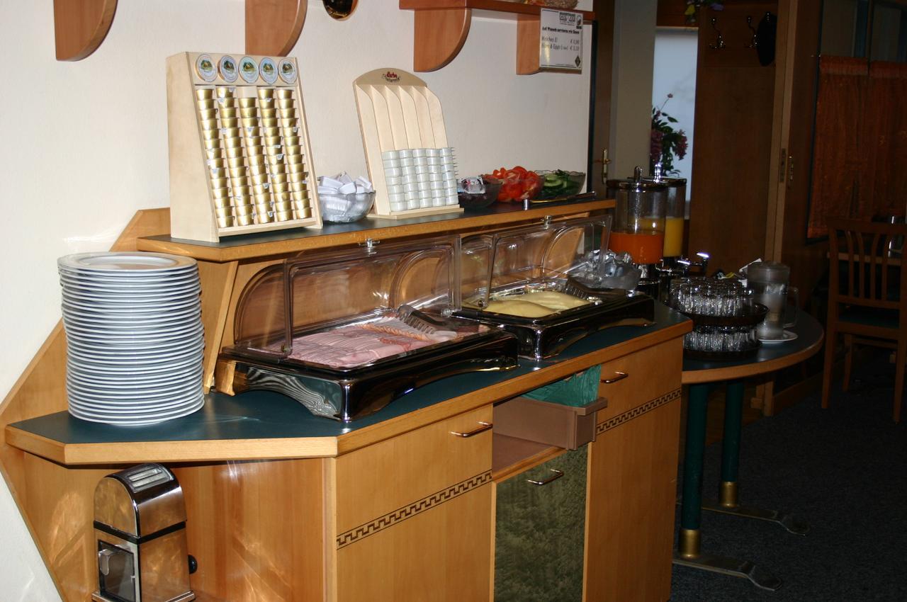 Schlafgut Hotel Sankt Polten Bagian luar foto