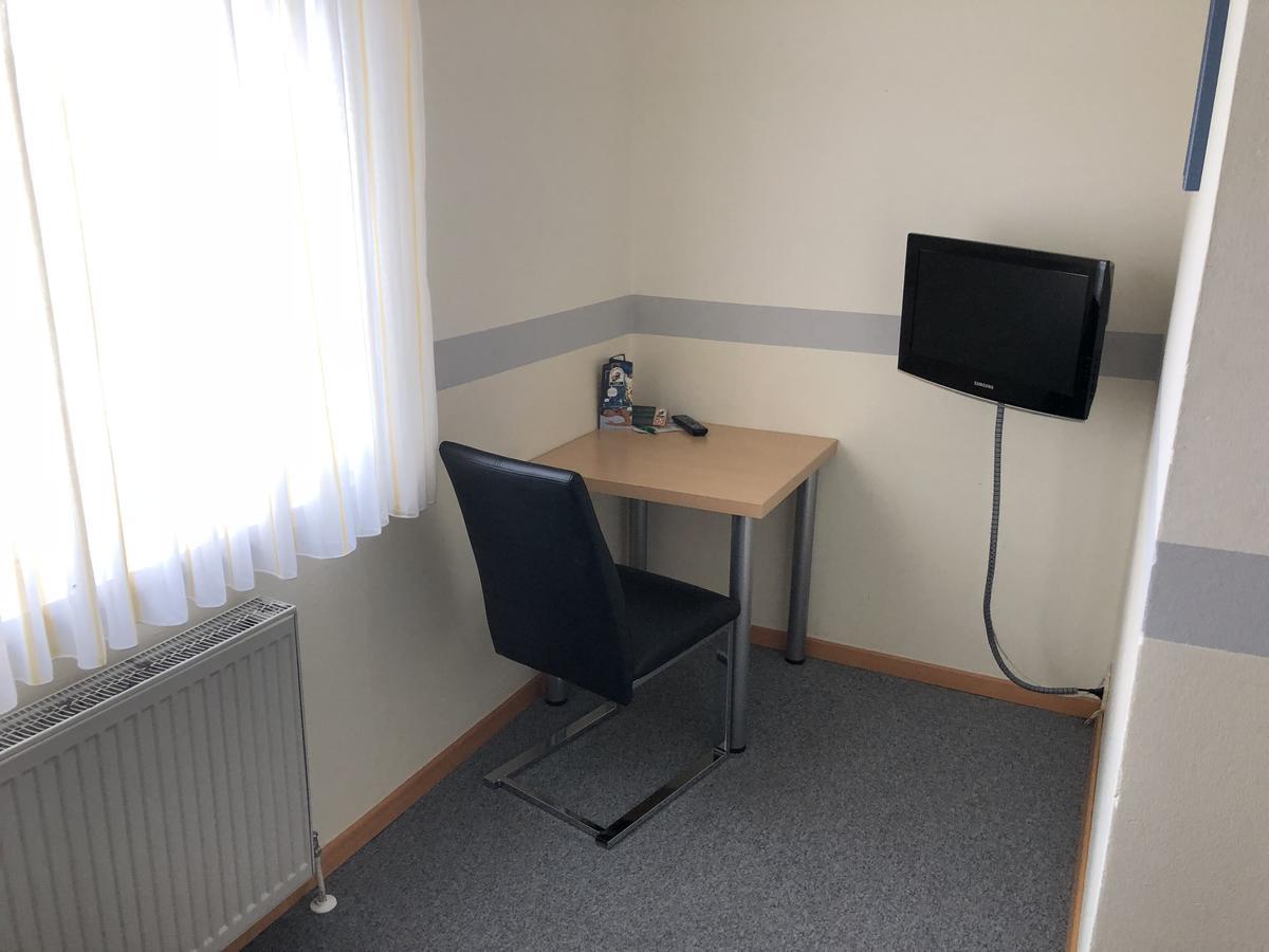 Schlafgut Hotel Sankt Polten Bagian luar foto